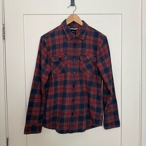 RVCA Shirt Men Sz M Reg Fit Red Blue Plaid Flannel Long Sleeve Button Up Outdoor